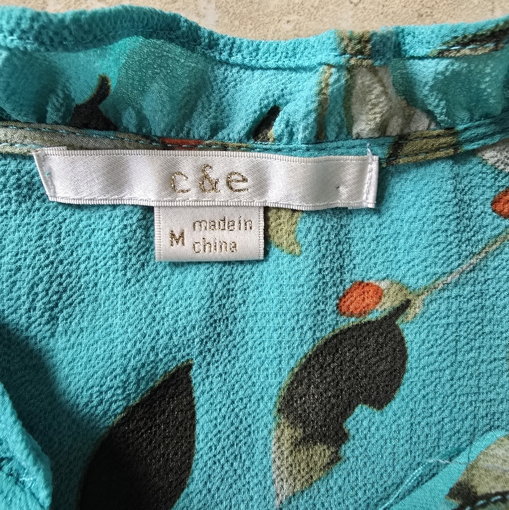 Vibrant Teal Floral Blouse - Picture 4 of 10